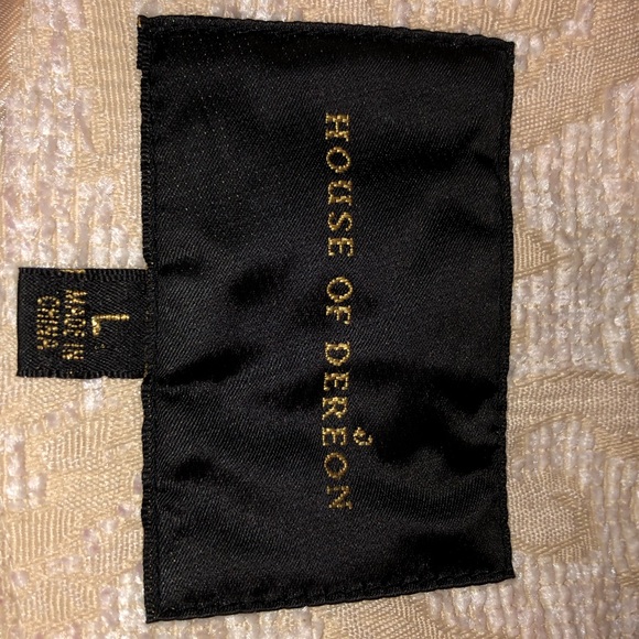 House of dereon size large - Picture 5 of 7